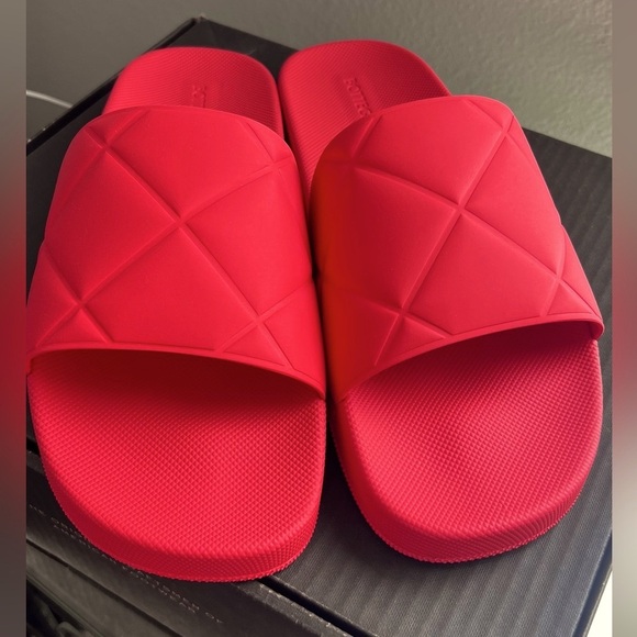 BOTTEGA VENETA The Slider Intrecciato Weave Tomato Red Rubber Men Sandals EU 43 main image 6